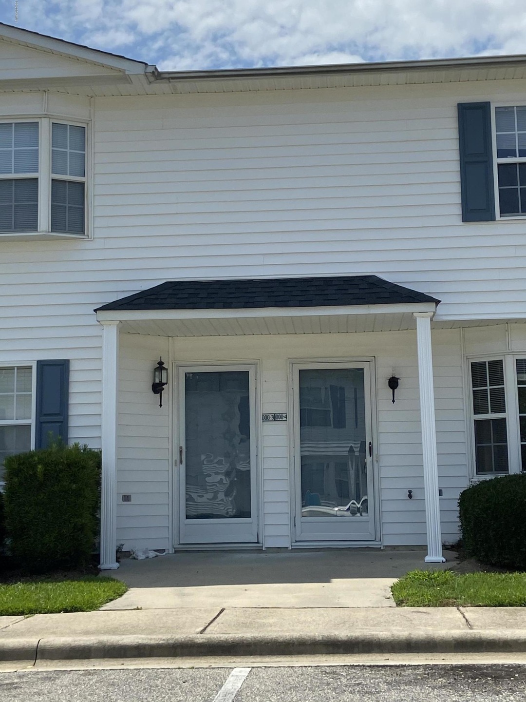 3951 Sterling Pointe Dr unit Ooo8, Winterville, NC 28590 - photo 1