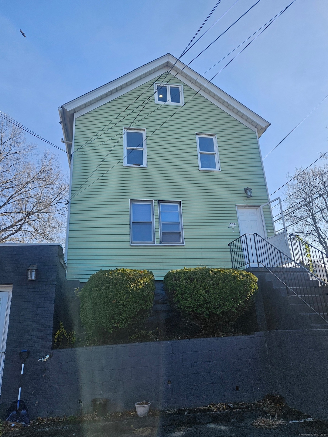 370 Bruce Ave, Stratford, CT 06615 - photo 1