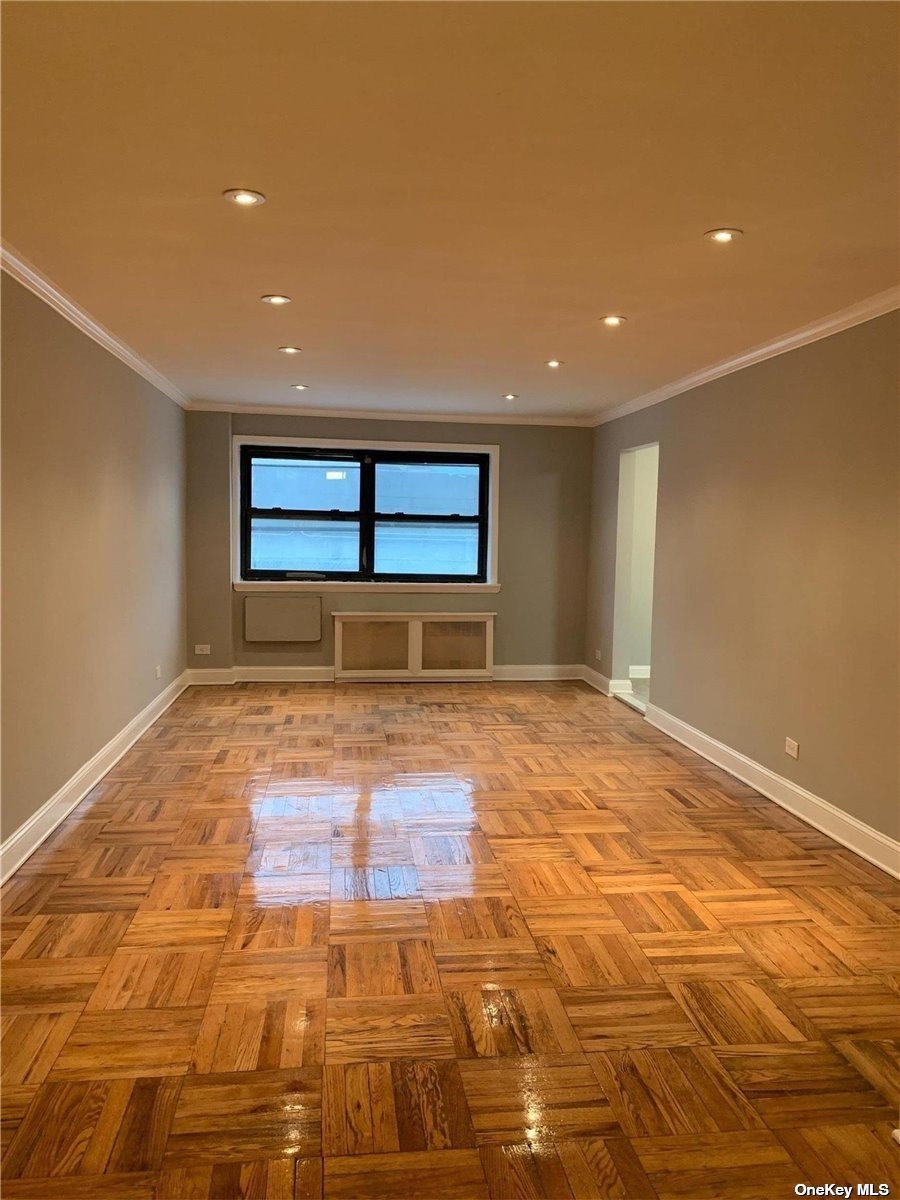 94-30 60th Ave unit 4J, Elmhurst, NY 11373 - photo 1