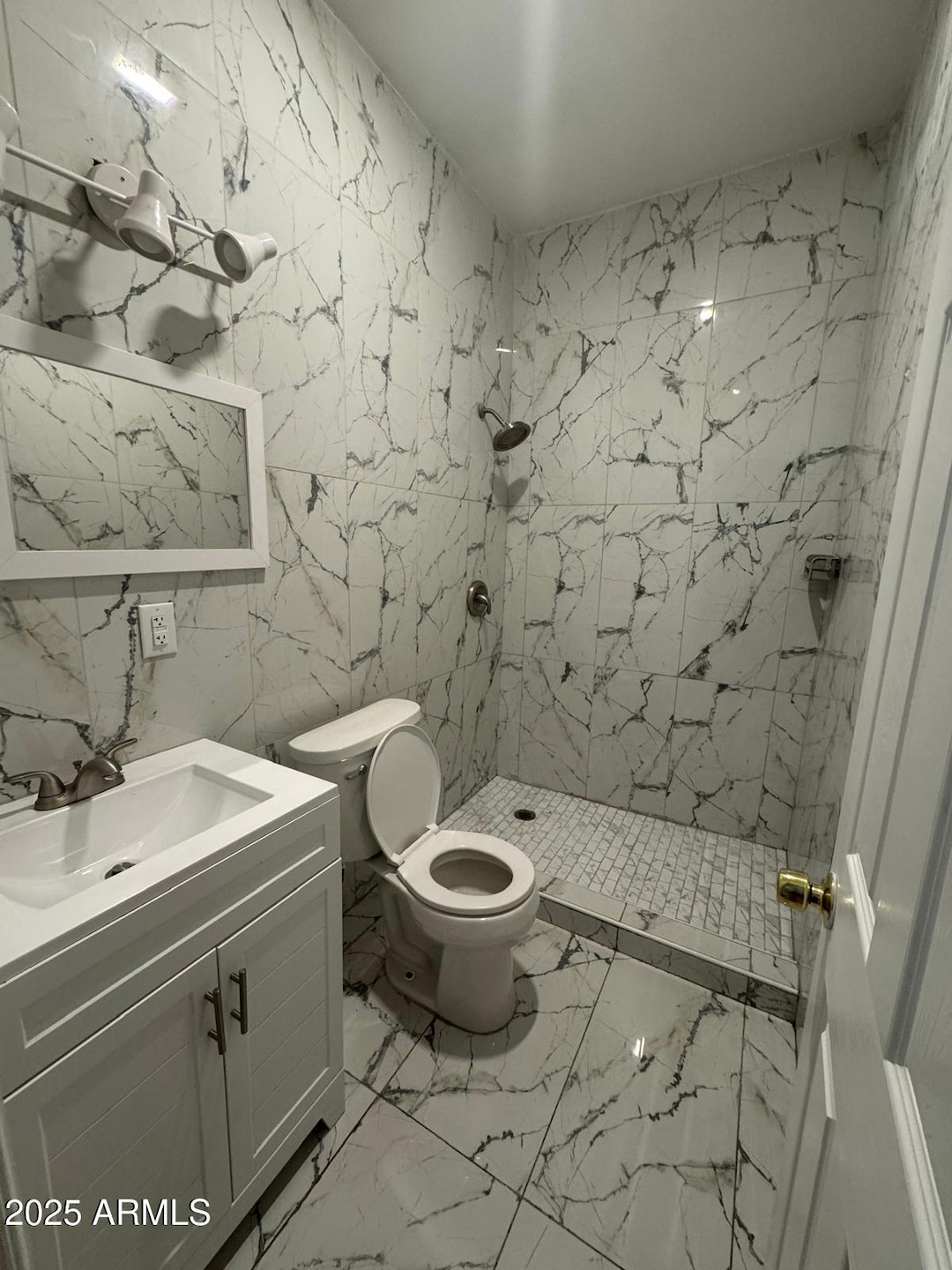 YELENIS 81ST AVE BATHROOM