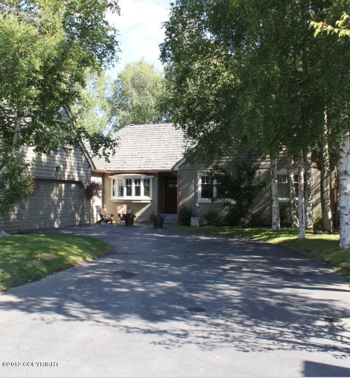 BAYSHORE COTTAGE