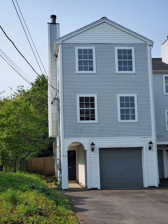 44 Francis St unit 44, Worcester, MA 01606 - photo 1