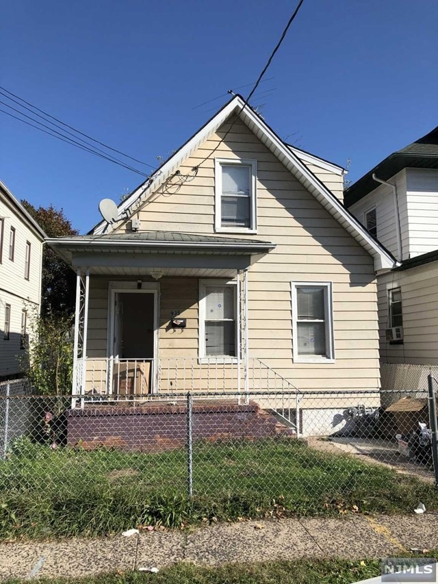 935 E 28th St, Paterson, NJ 07513 - photo 1