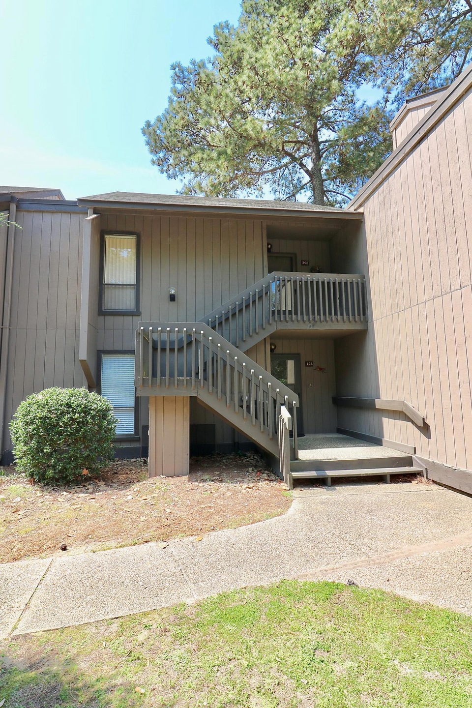 206 B Prince Manor