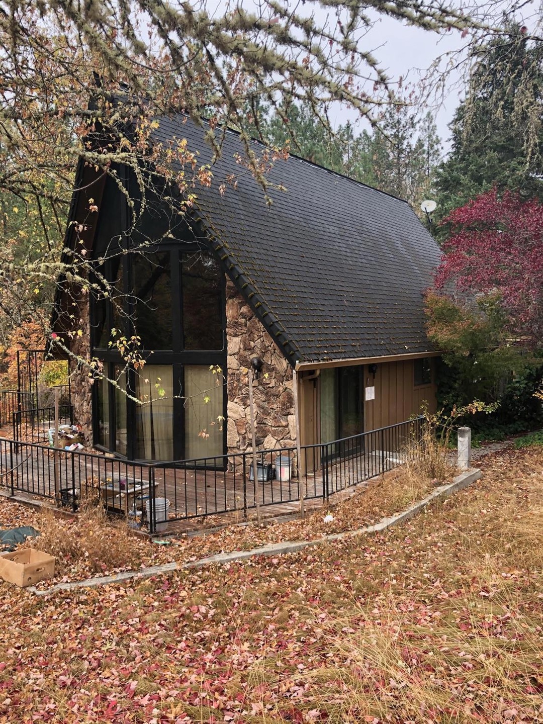 1650 Pinecrest Dr, Grants Pass, OR 97526 - photo 1