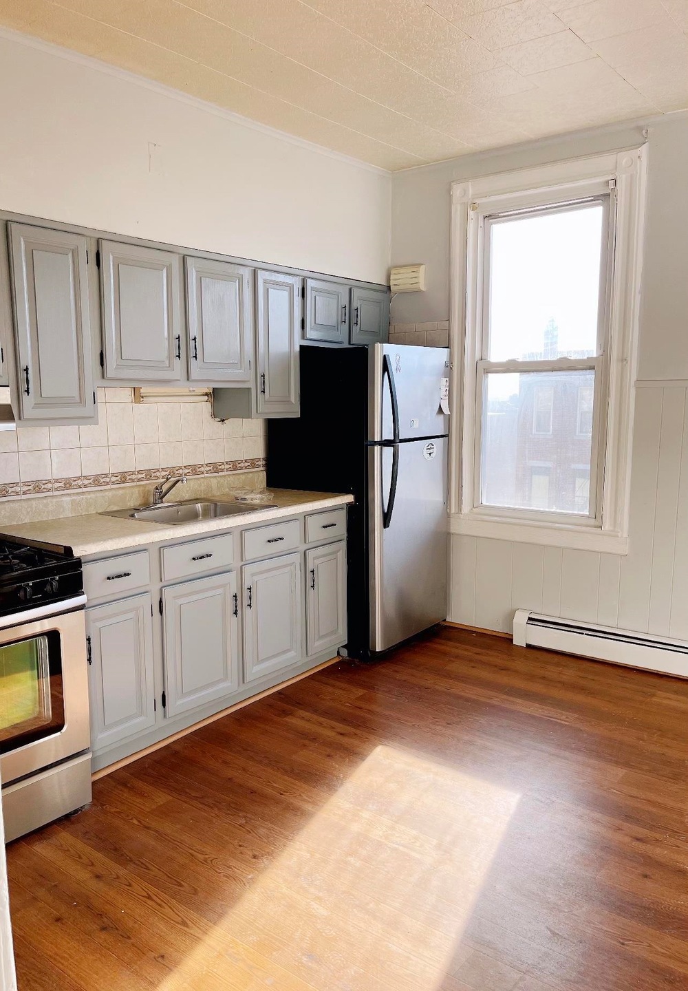 427 66th St unit 2, West New York, NJ 07093 - photo 1