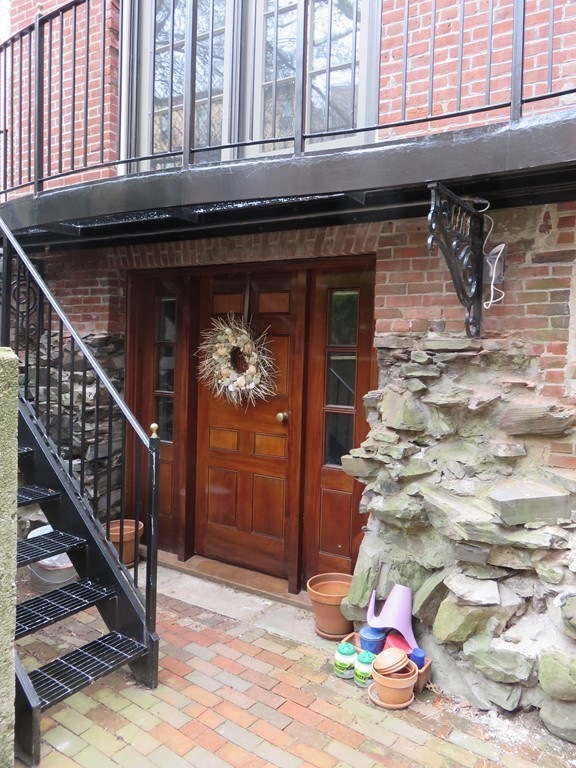 3 Belgravia Place unit 1, Boston, MA 02113 - photo 1