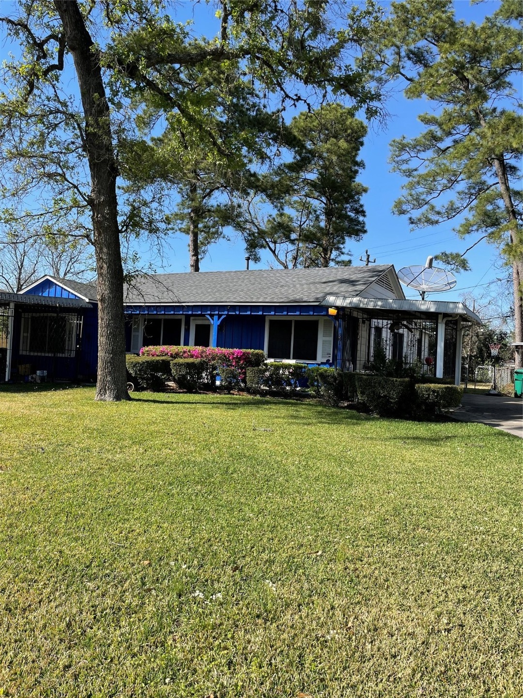 7335 Marilyn Ln, Houston, TX 77016 - photo 1