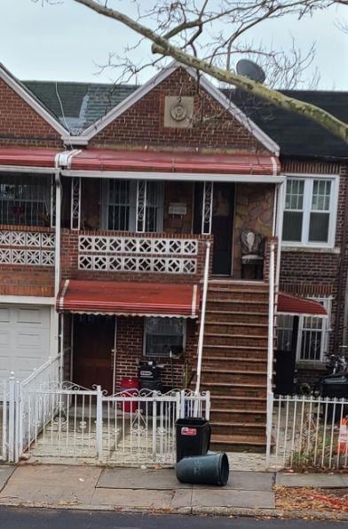 For Sale $879,000 • Co-Listing Agent