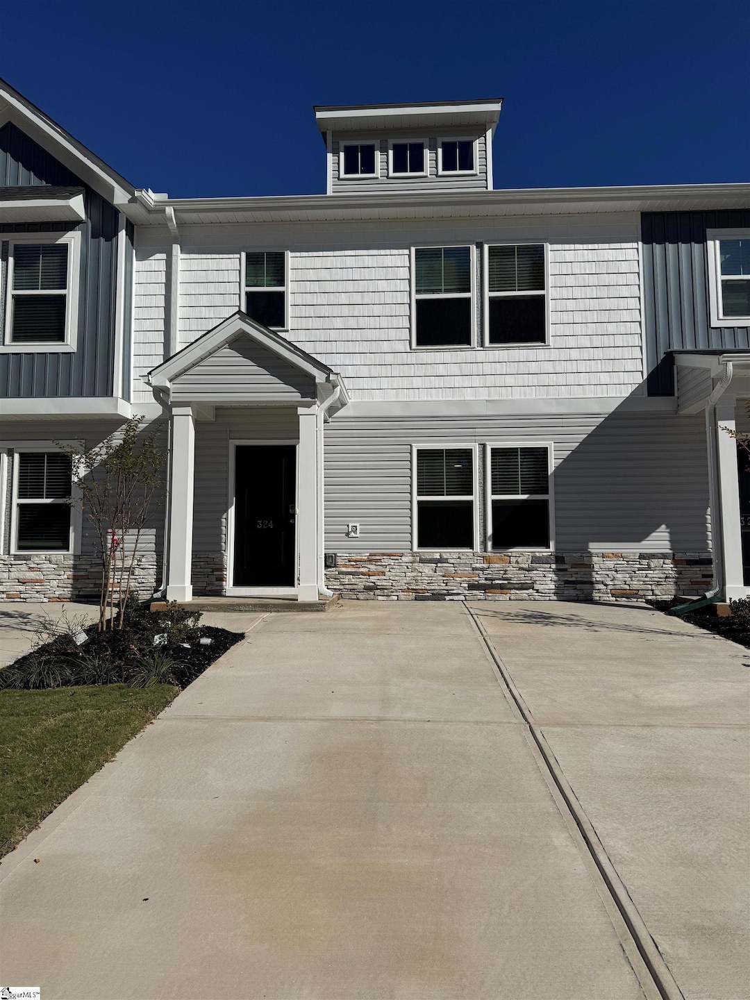 328 Stonyway Ln, Easley, SC 29640 - photo 1