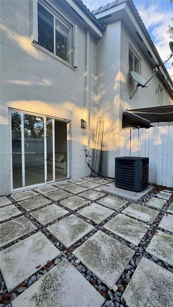 12124 SW 143rd Ln unit 85, Miami, FL 33186 - photo 1