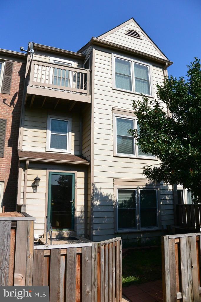 7517 Belle Grae Dr unit 11, Manassas, VA 20109 - photo 1