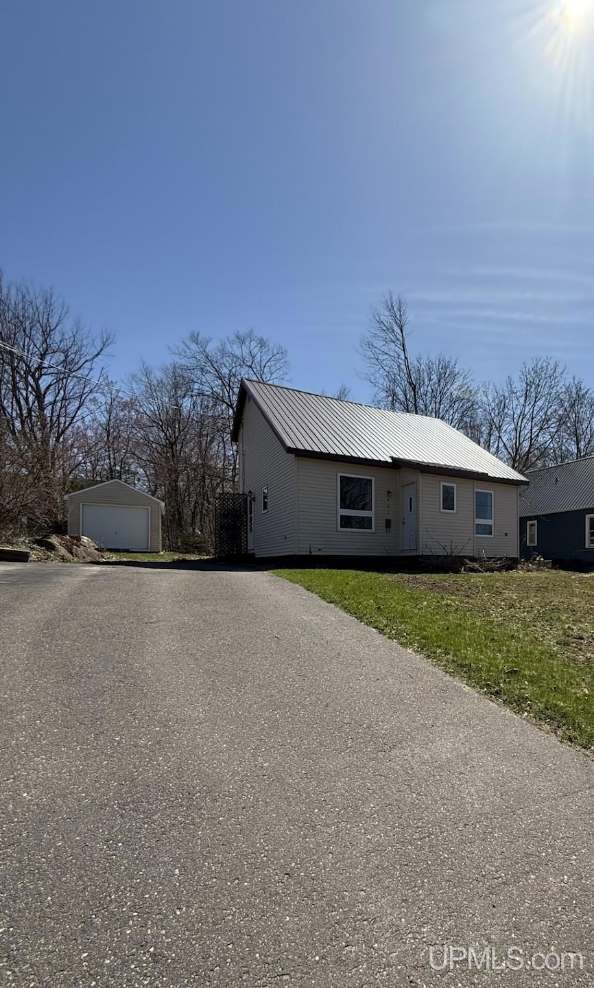 Sold $220,000
