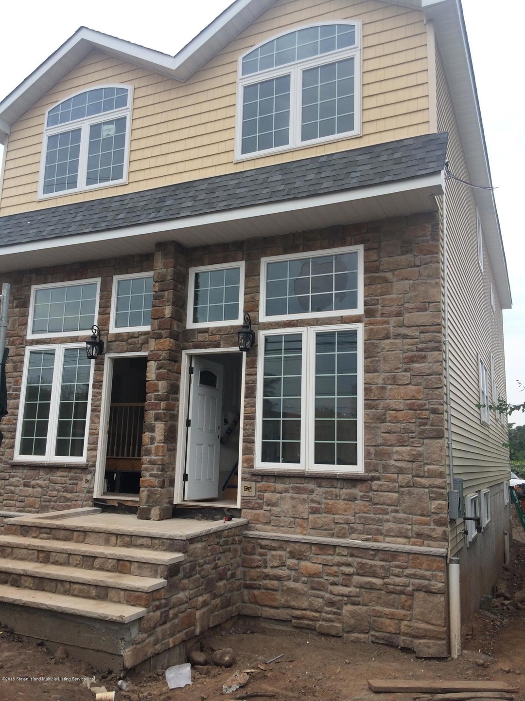 640 Liberty Ave, Staten Island, NY 10305 - photo 1