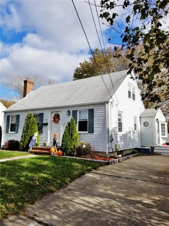 46 Macarthur Dr, Warwick, RI 02889 - photo 1