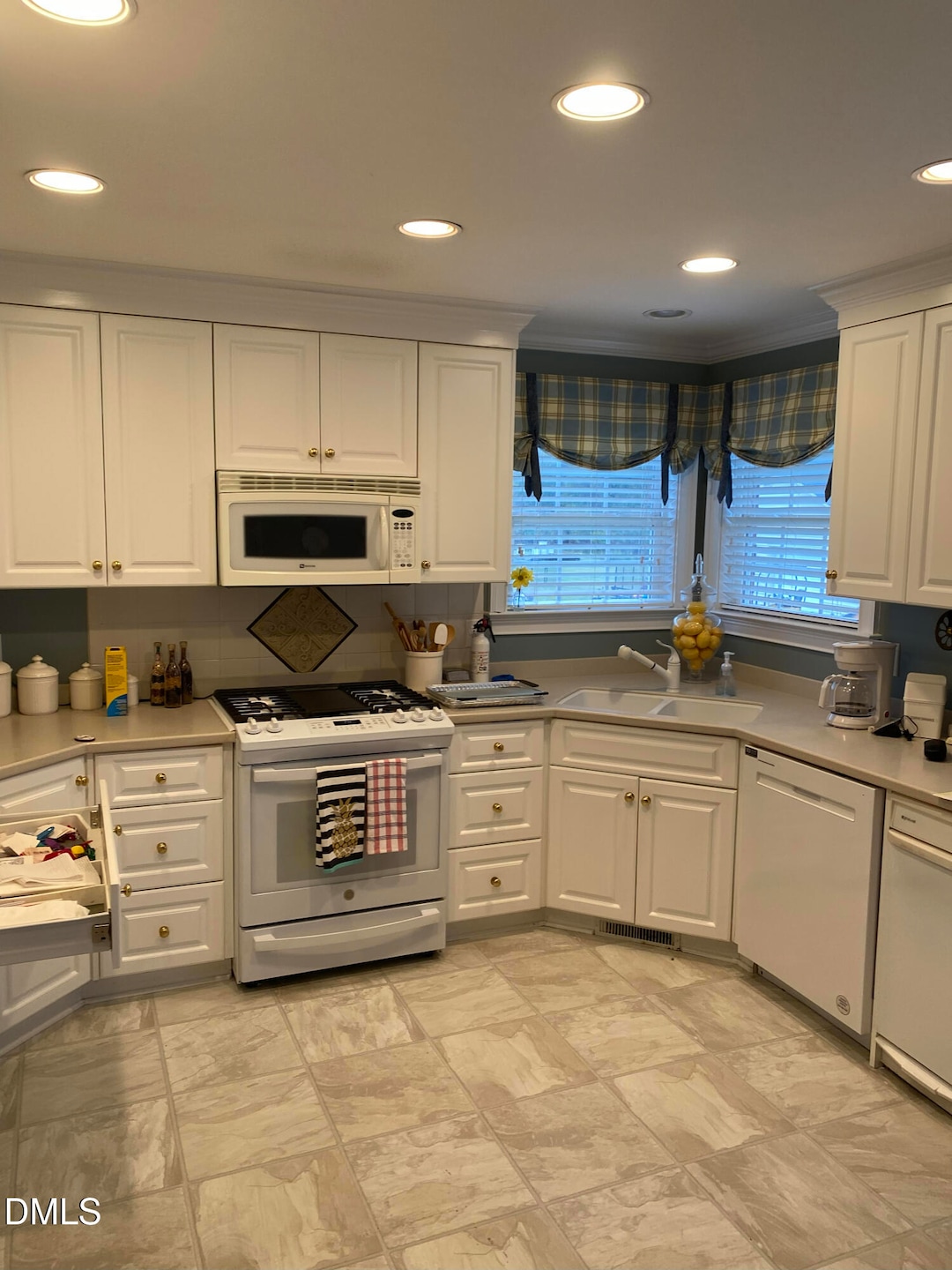 590 Hobson Rd, Dunn, NC 28334 - photo 1