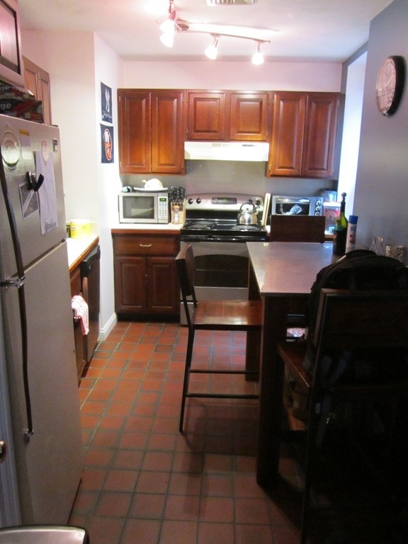 21 Charter St unit 201, Boston, MA 02113 - photo 1