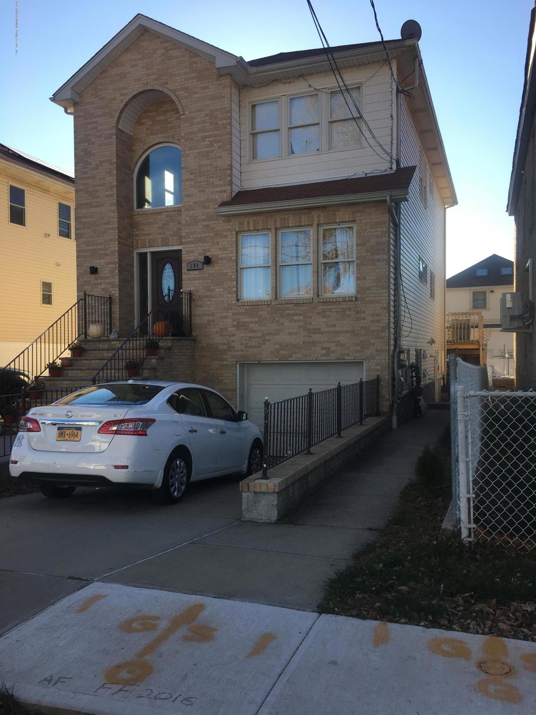 286 Mallory Ave, Staten Island, NY 10305 - photo 1