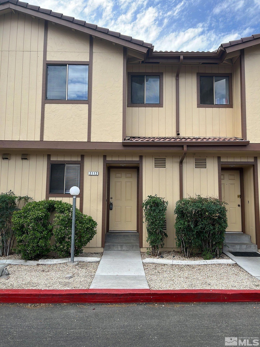 3112 N Truckee Ln, Sparks, NV 89434 - photo 1