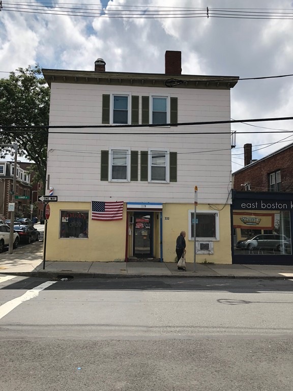 333 Sumner St unit 1R, Boston, MA 02128 - photo 1