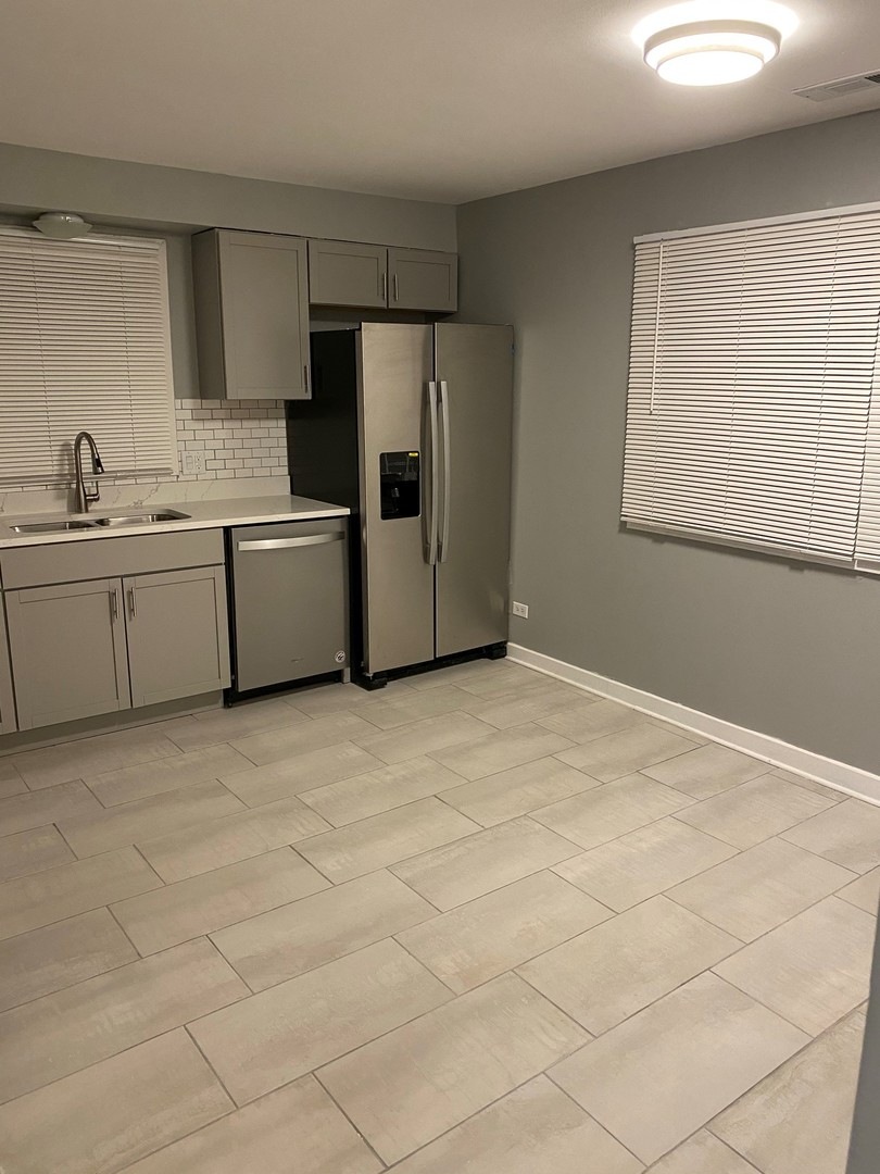 4106 Charleston Rd unit 1E, Matteson, IL 60443 - photo 1