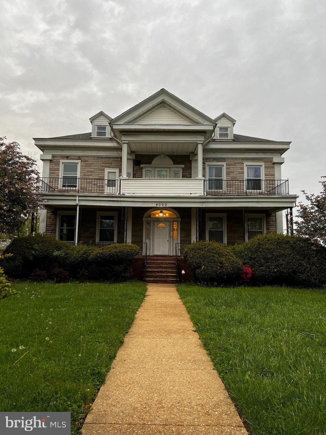 4000 Fallstaff Rd unit 1A, Baltimore, MD 21215 - photo 1