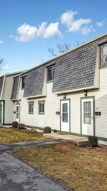 170 E Hadley Rd unit 100, Amherst, MA 01002 - photo 1