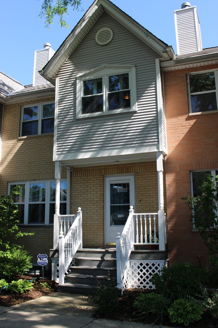 Welcome to 2126 Balmoral
