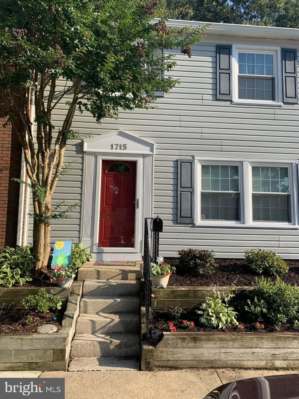 1715 Granite Ct, Crofton, MD 21114 - photo 1