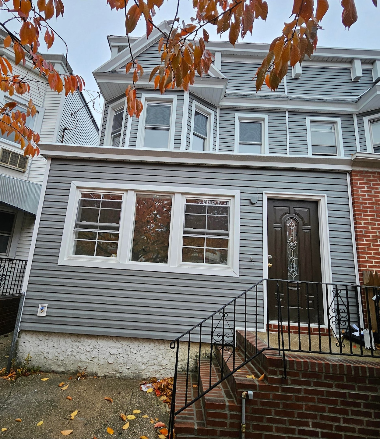 94-19 116th St, South Richmond Hill, NY 11419 - photo 1