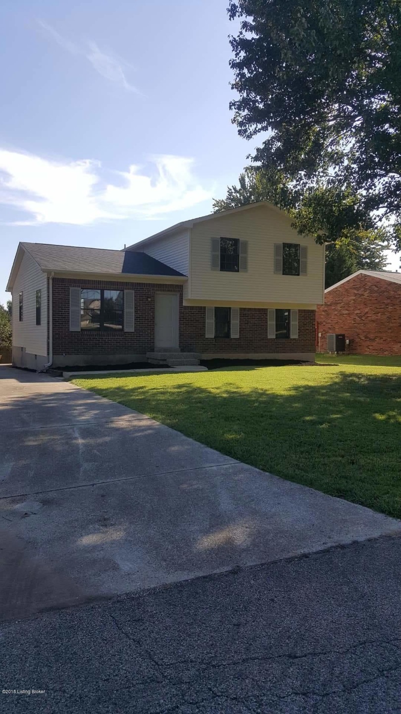 7402 Rambo Way, Louisville, KY 40228 - photo 1