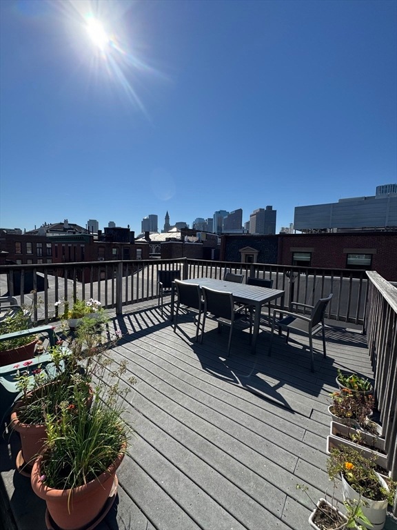 47 Tileston St unit 1, Boston, MA 02113 - photo 1