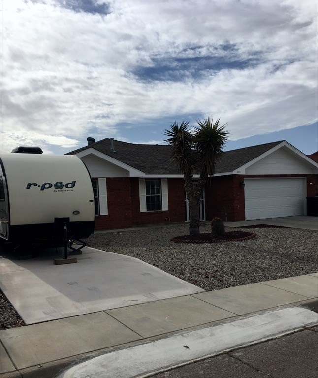2110 Hickory Dr, Alamogordo, NM 88310 - photo 1