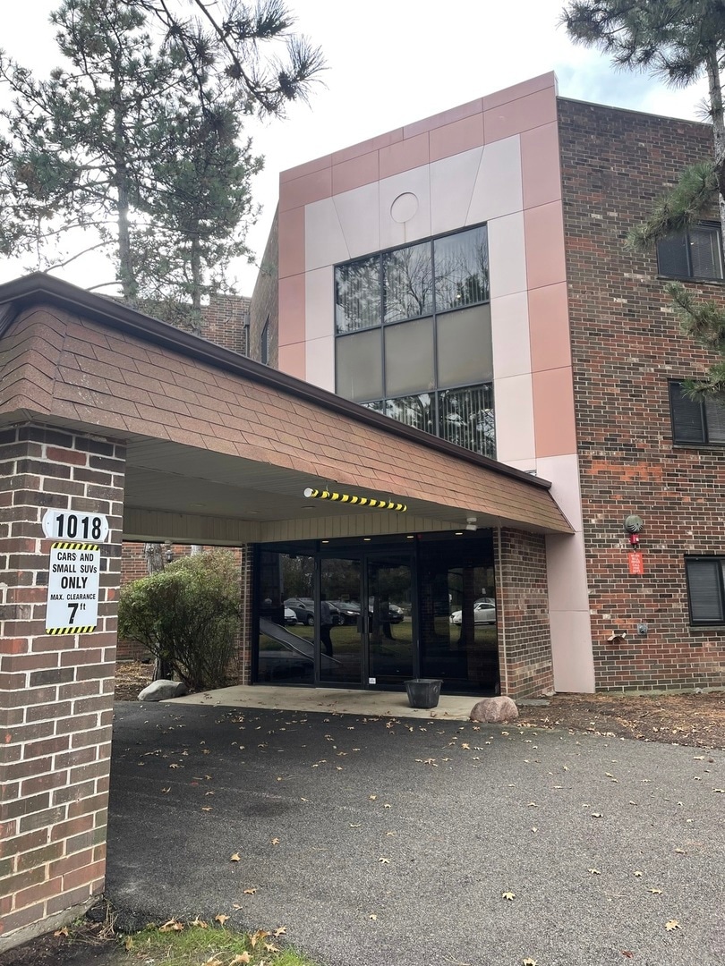 1018 Castilian Ct unit A205, Glenview, IL 60025 - photo 1