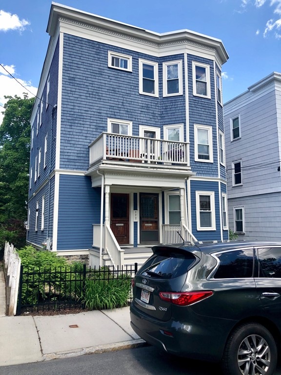 27 Tufts St unit 3, Cambridge, MA 02139 - photo 1