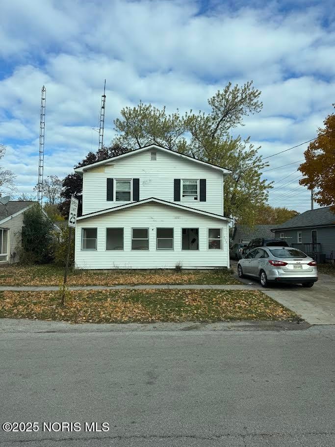 604 Davis St, Findlay, OH 45840 - photo 1