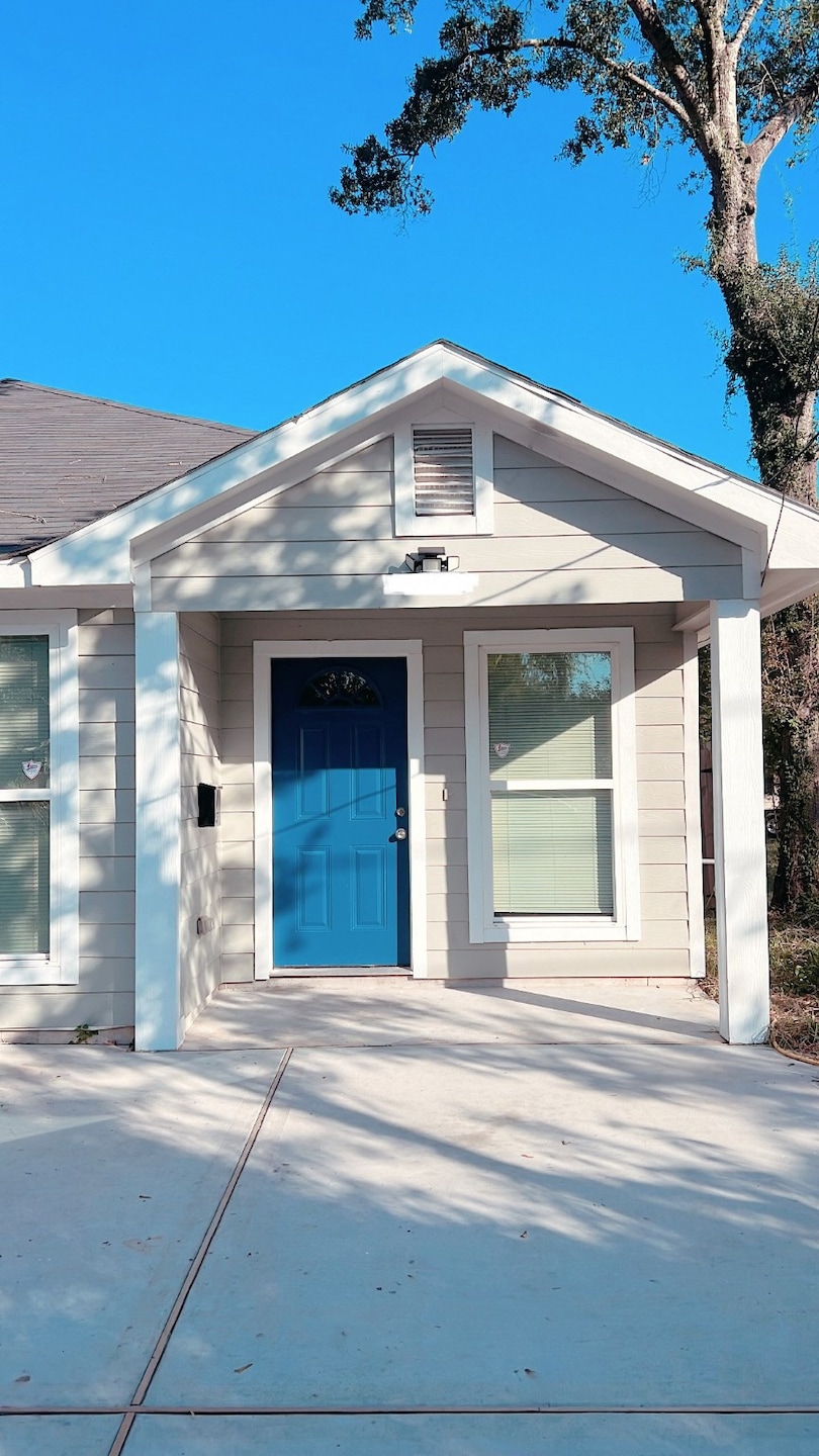 6747 England St unit B, Houston, TX 77021 - photo 1