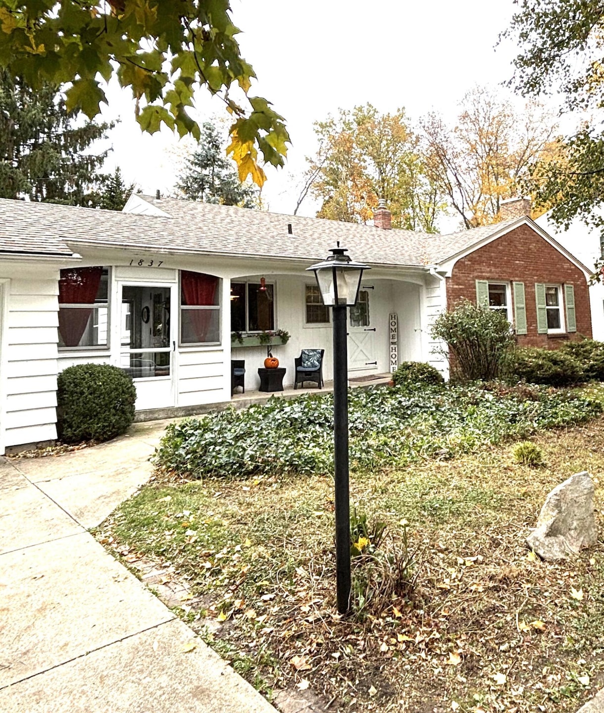 1837 Observatory Ave SE, Grand Rapids, MI 49546 - photo 1