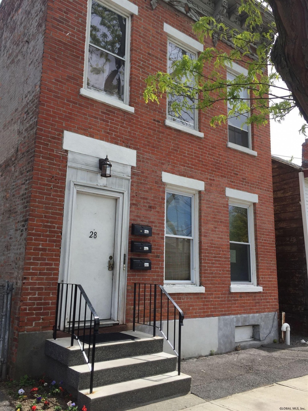 28 Cortland Place unit 2R, Albany, NY 12203 - photo 1