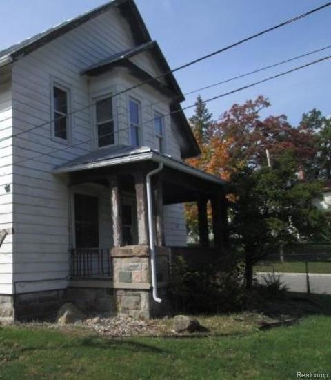40640120 front view.jpg