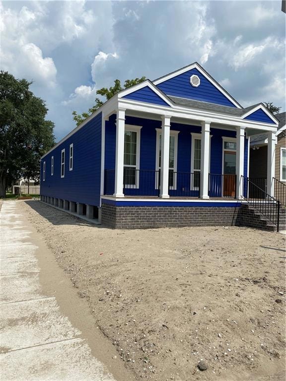 1127 8th St, Gretna, LA 70053 - photo 1