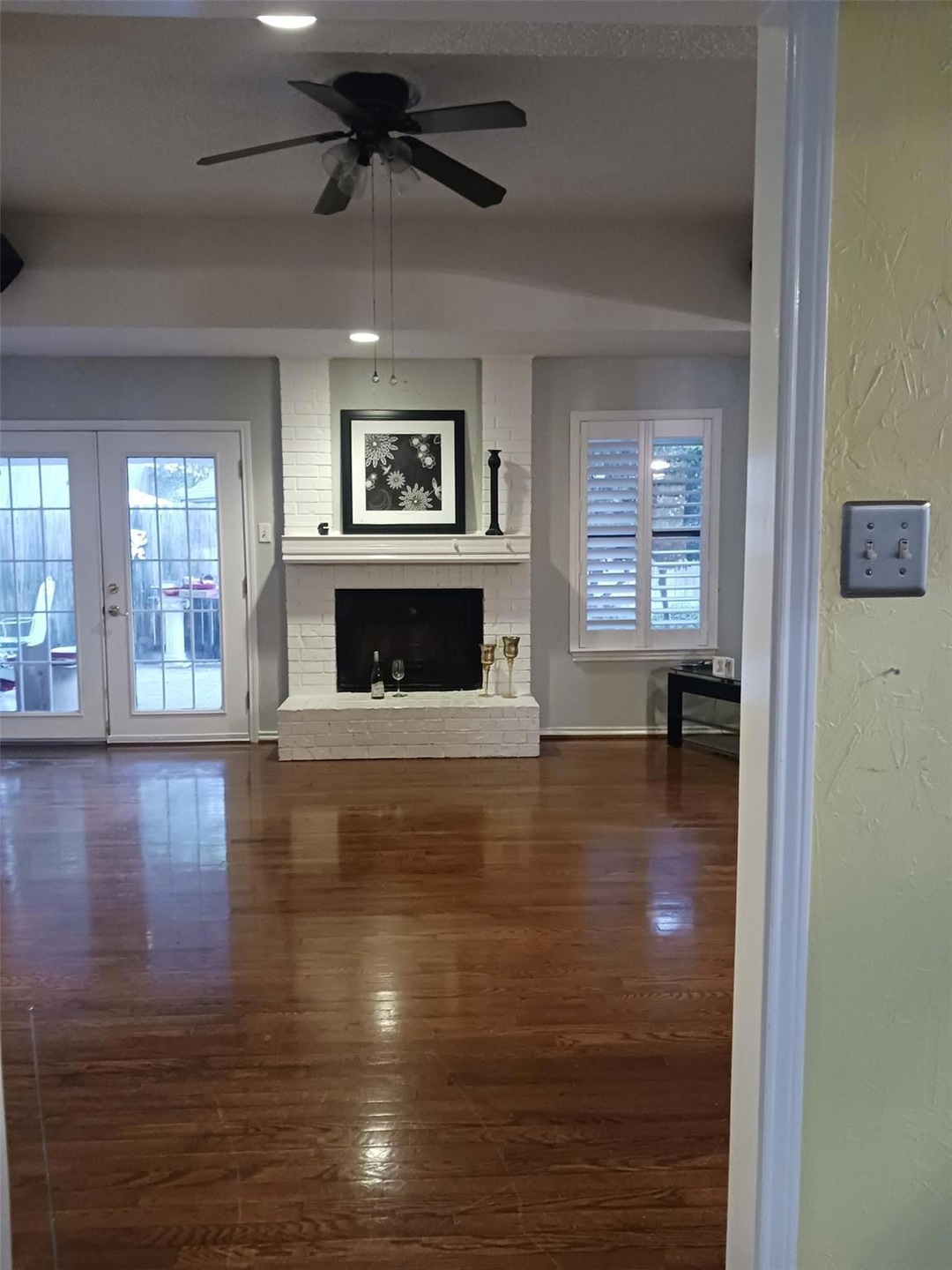 1517 Autumn Chase Square, Bedford, TX 76022 - photo 1