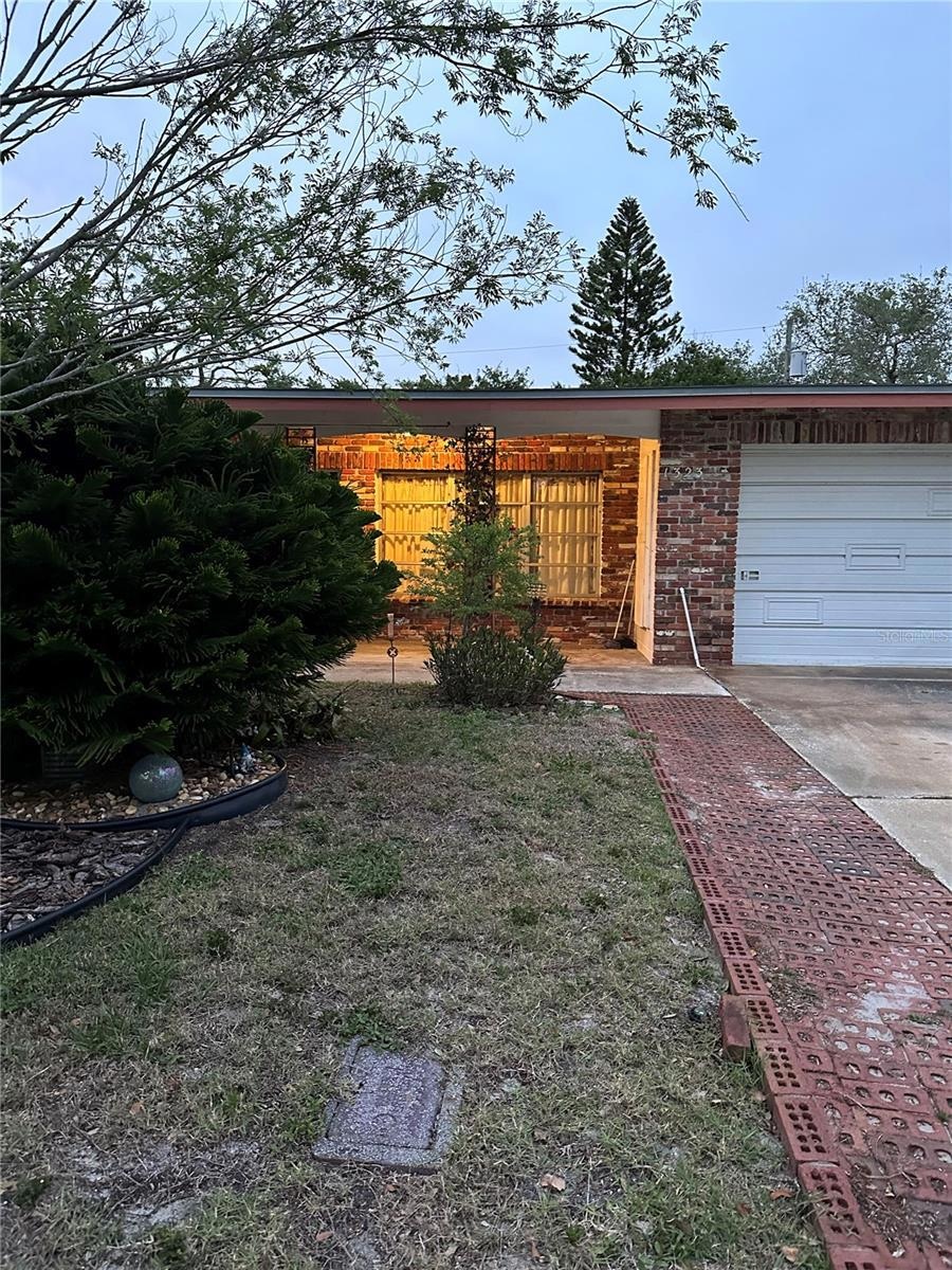 1323 Hawaii Ave, Palm Harbor, FL 34683 - photo 1