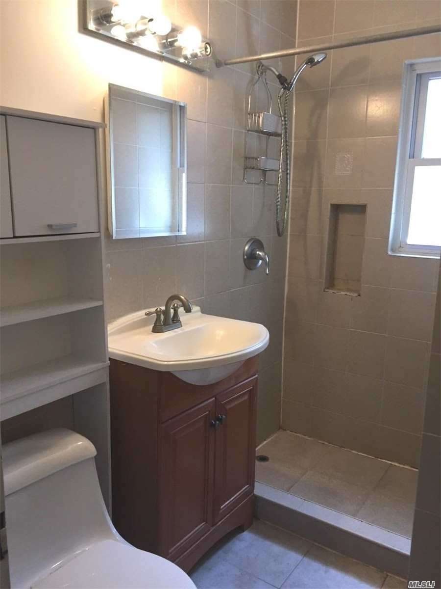 73-24 197th St unit 2, Flushing, NY 11366 - photo 1