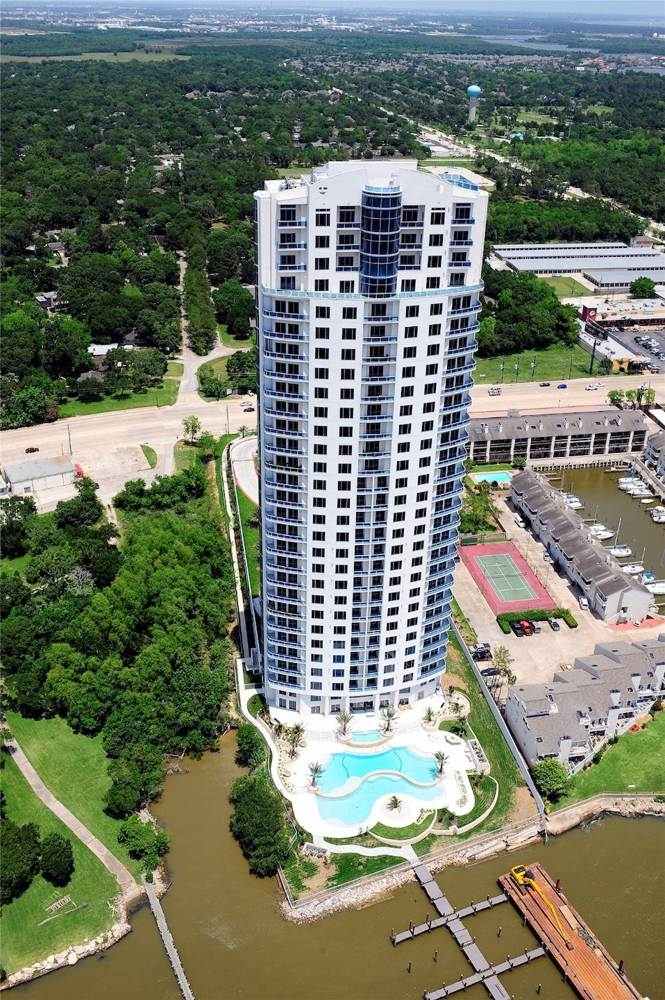 Endeavour Condominium unit 24S, Seabrook, TX 77586 - photo 1