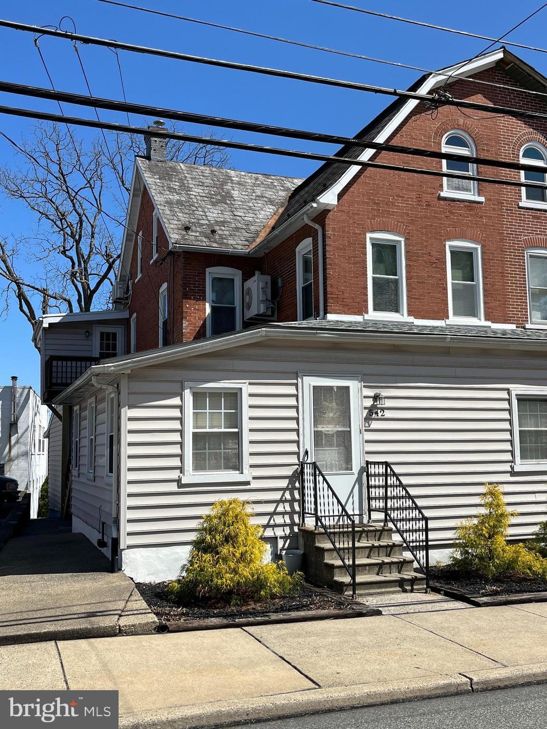 542 Main St, Pennsburg, PA 18073 - photo 1