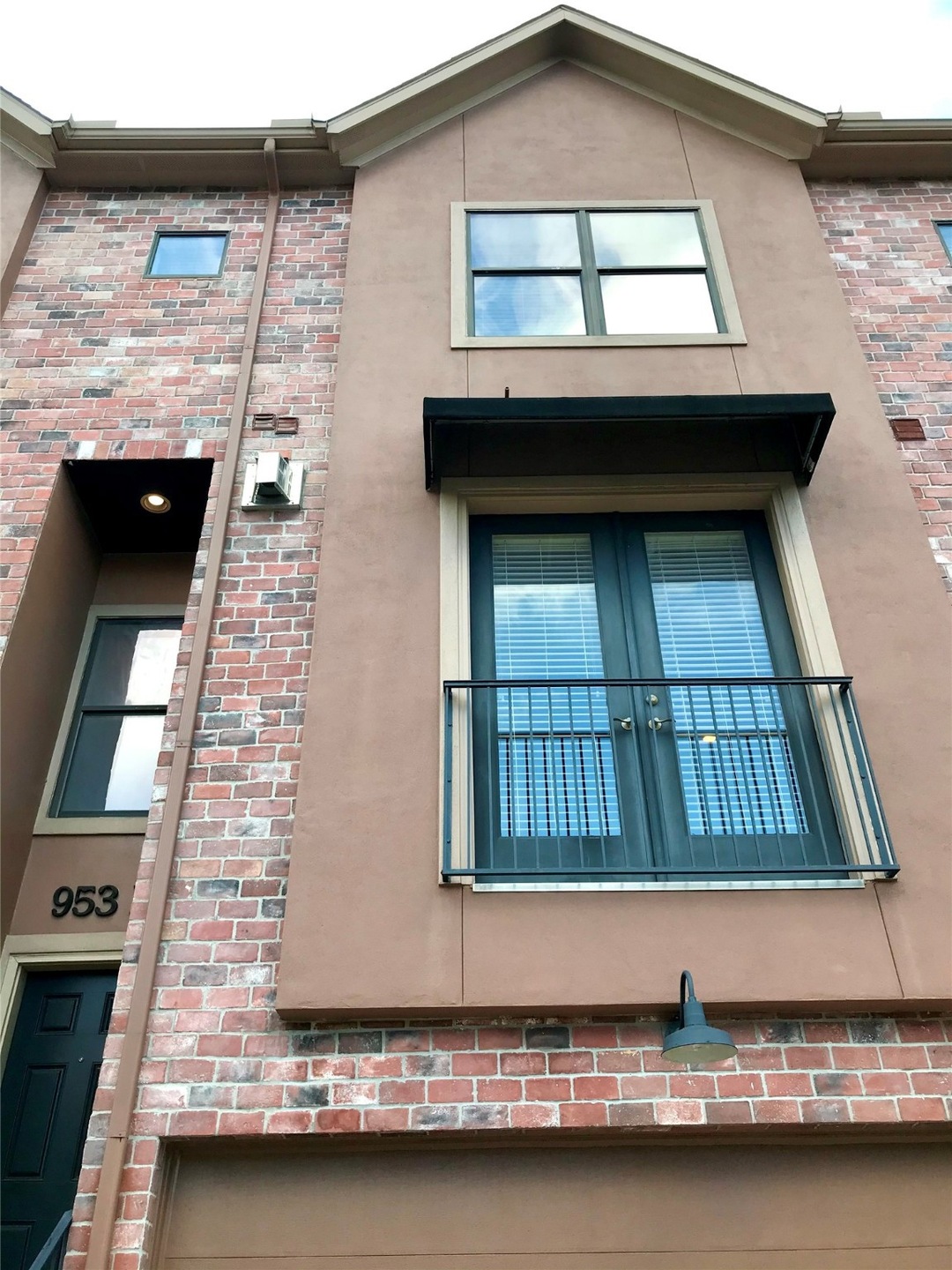 953 Yale St unit E, Houston, TX 77008 - photo 1