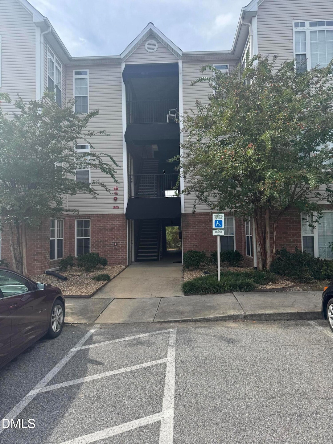 2510 Friedland Place unit 100, Raleigh, NC 27617 - photo 1