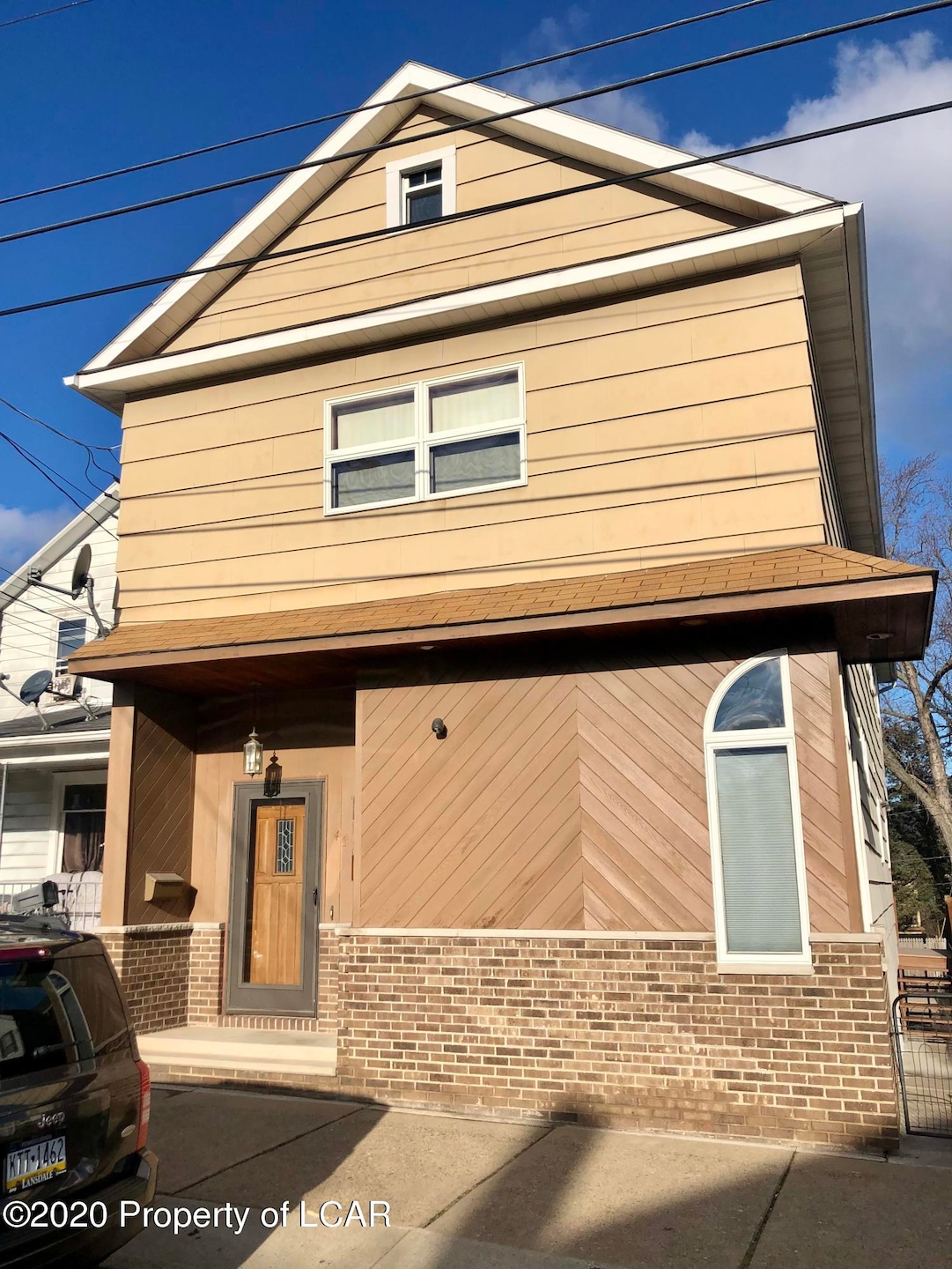 46 W Green St, Nanticoke, PA 18634 - photo 1