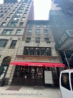 7 W 20th St unit 2r, New York, NY 10011 - photo 1